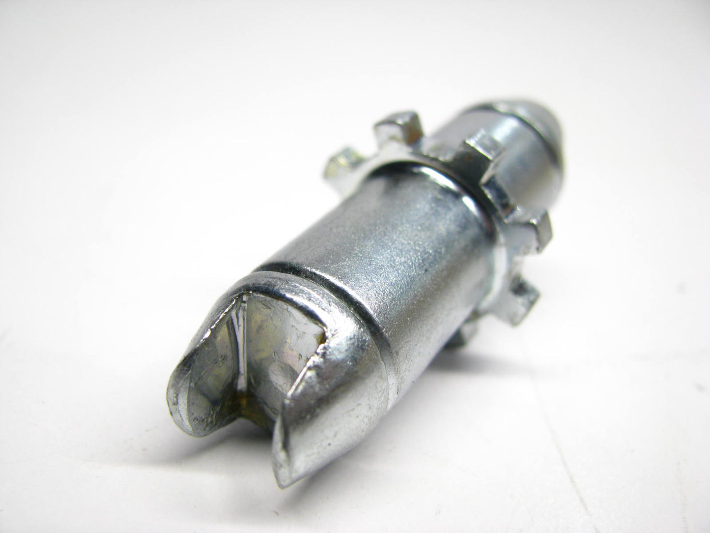 NEW - OEM 5825337000 LEFT Drivers Side Brake Shoes Adjuster For Hyundai