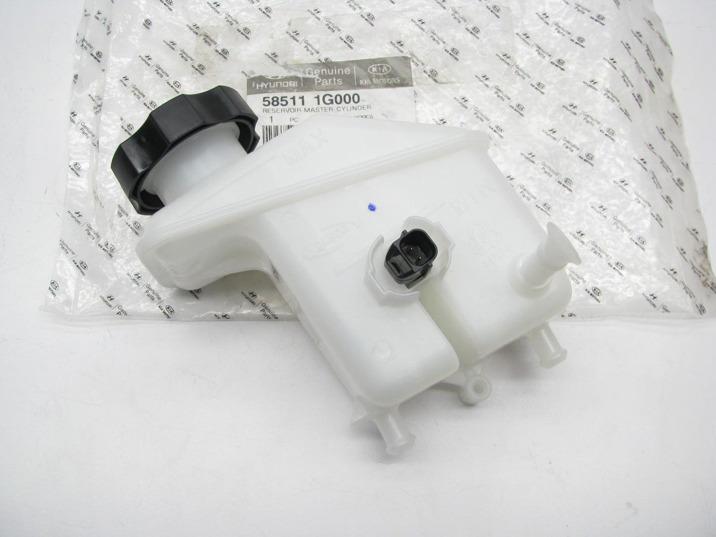 NEW OEM 585111G000 Brake Master Cylinder Reservoir Bottle Tank For 07-11 Accent