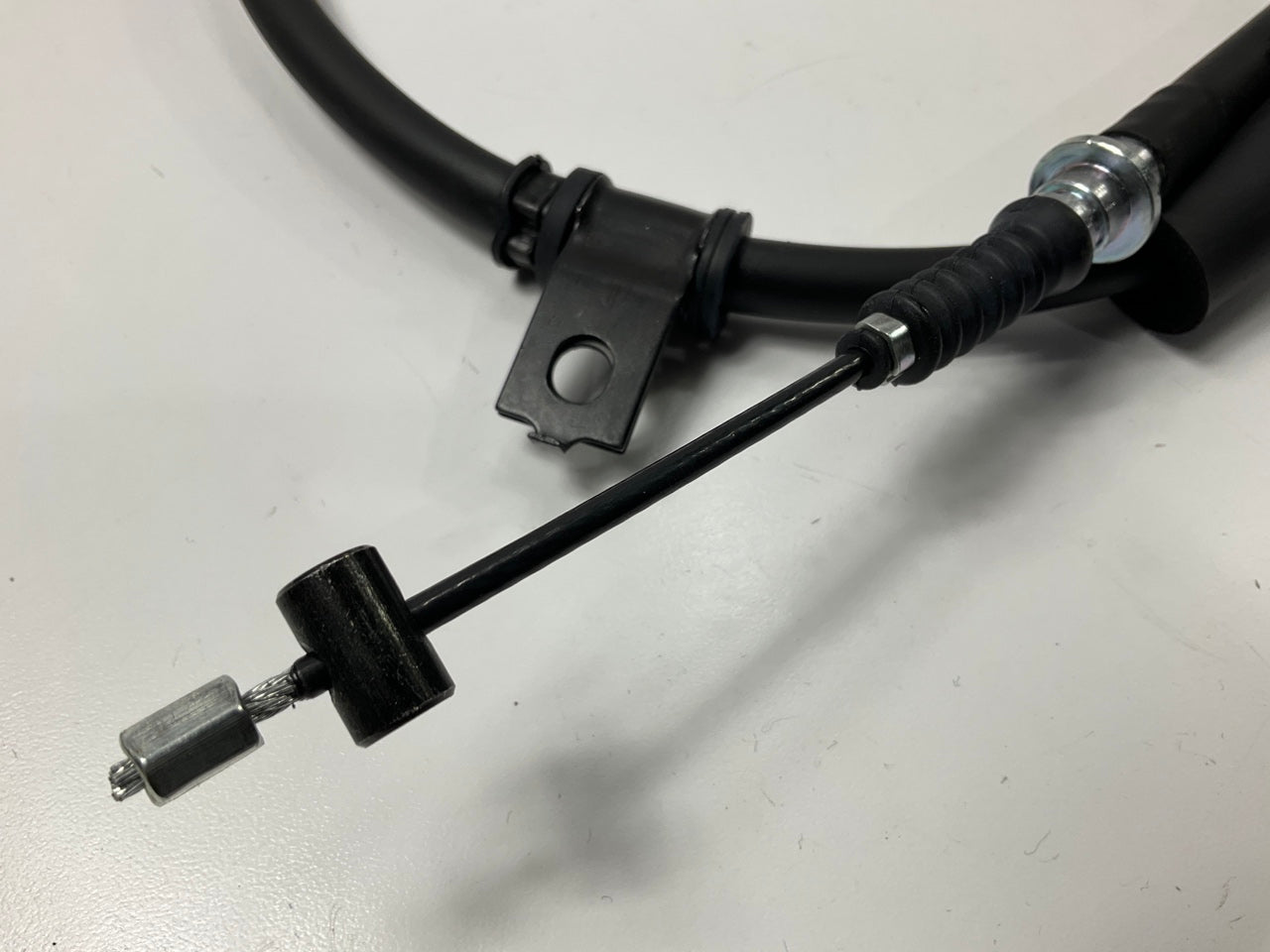 NEW Front Right Parking Brake Cable OEM For 2003-2005 Hyundai Tiburon 597702C300