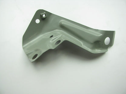 Right Passengers Side Fender Mounting Bracket OEM For 2012-13 Elantra 645873X000