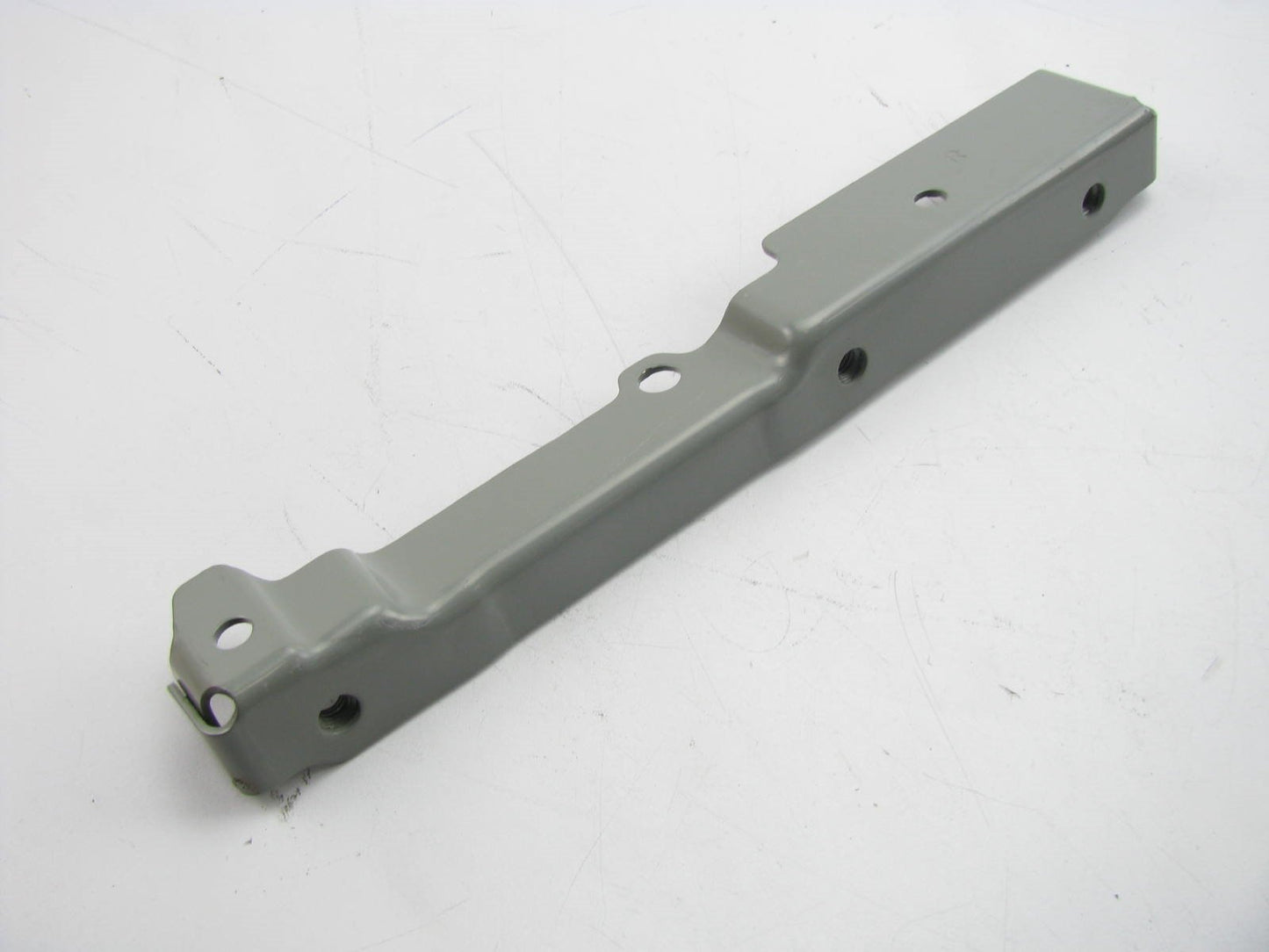 Front Right Inner Fender Reinforcement Bracket OEM For 12-17 Veloster 647632V010