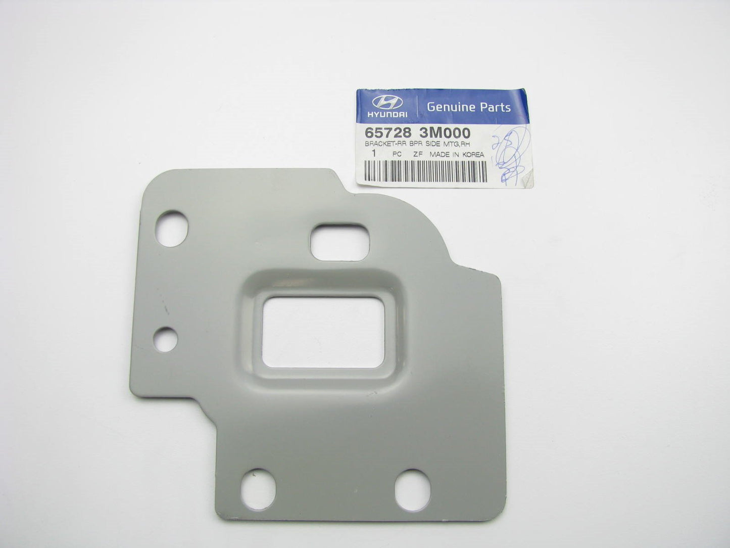 New OEM Rear Bumper Side Mounting Bracket Right Passenger For 09-14 Genesis
