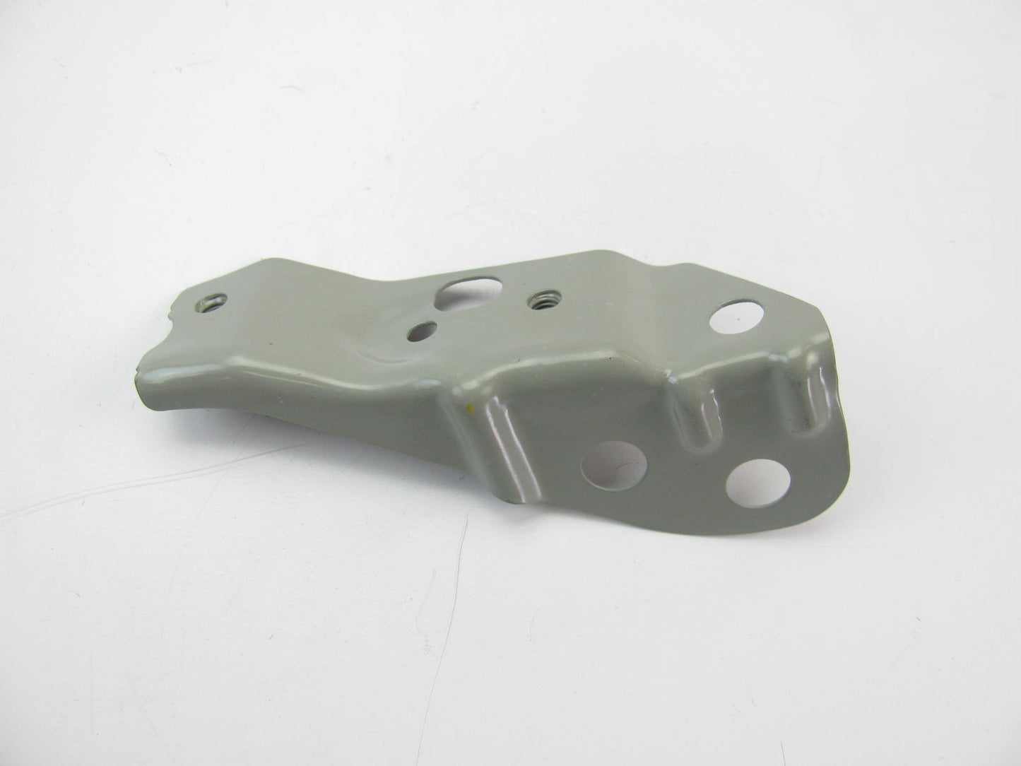 Left Drivers Fender Mounting Bracket OEM For 2005-2011 Hyundai Accent 663171E000