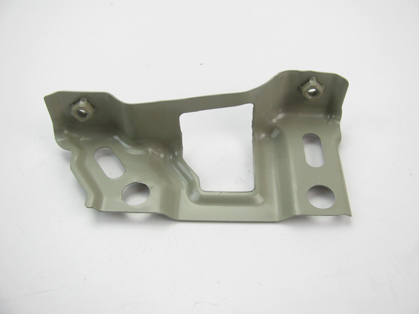 Left Drivers Side Fender Upper Bracket OEM For 2005-09 Tucson  663182E000