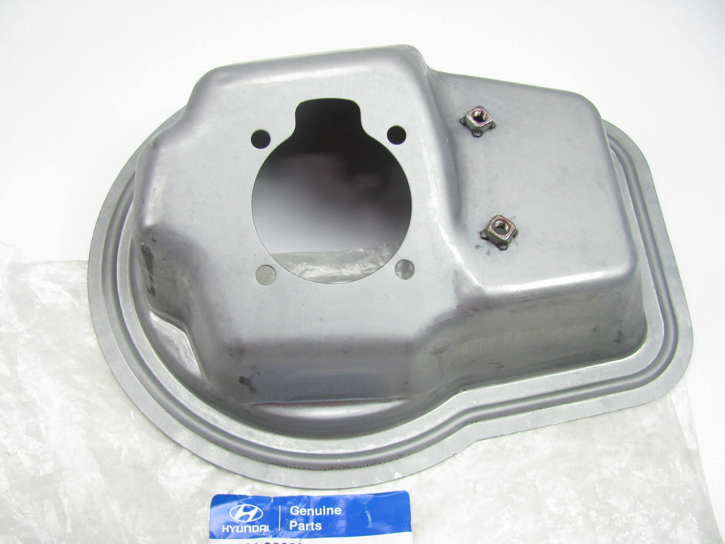 NEW GENUINE OEM Fuel Gas Filler Housing Pocket For 2010-2015 Tucson 715312S000