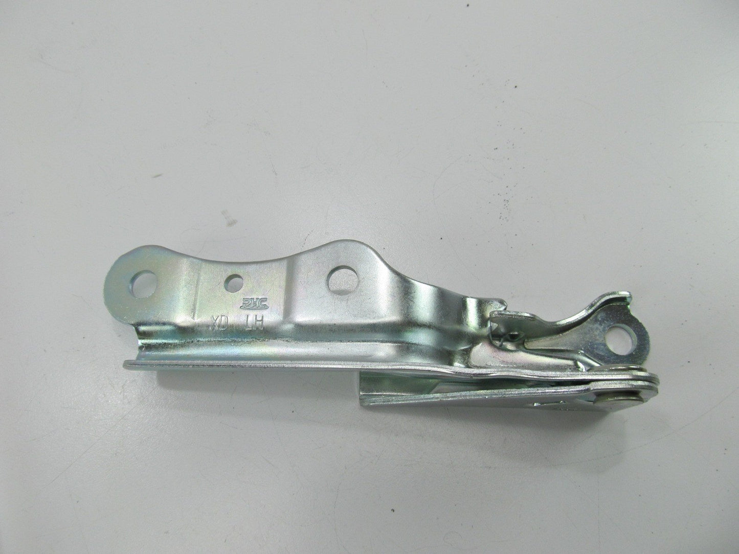 New Genuine OEM LEFT Hood Hinge For 1996-2006 Hyundai Elantra 79110-29000