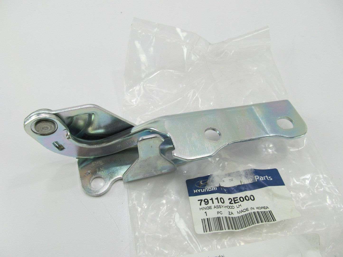 Hood Hinge Left New OEM For 2005-09 Hyundai Tucson 791102E000