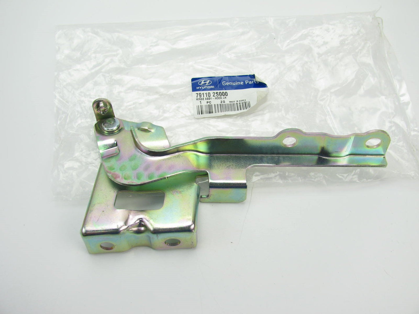 NEW GENUINE Hood Hinge Left Drivers Side OEM For 10-15 Hyundai Tucson 791102S000