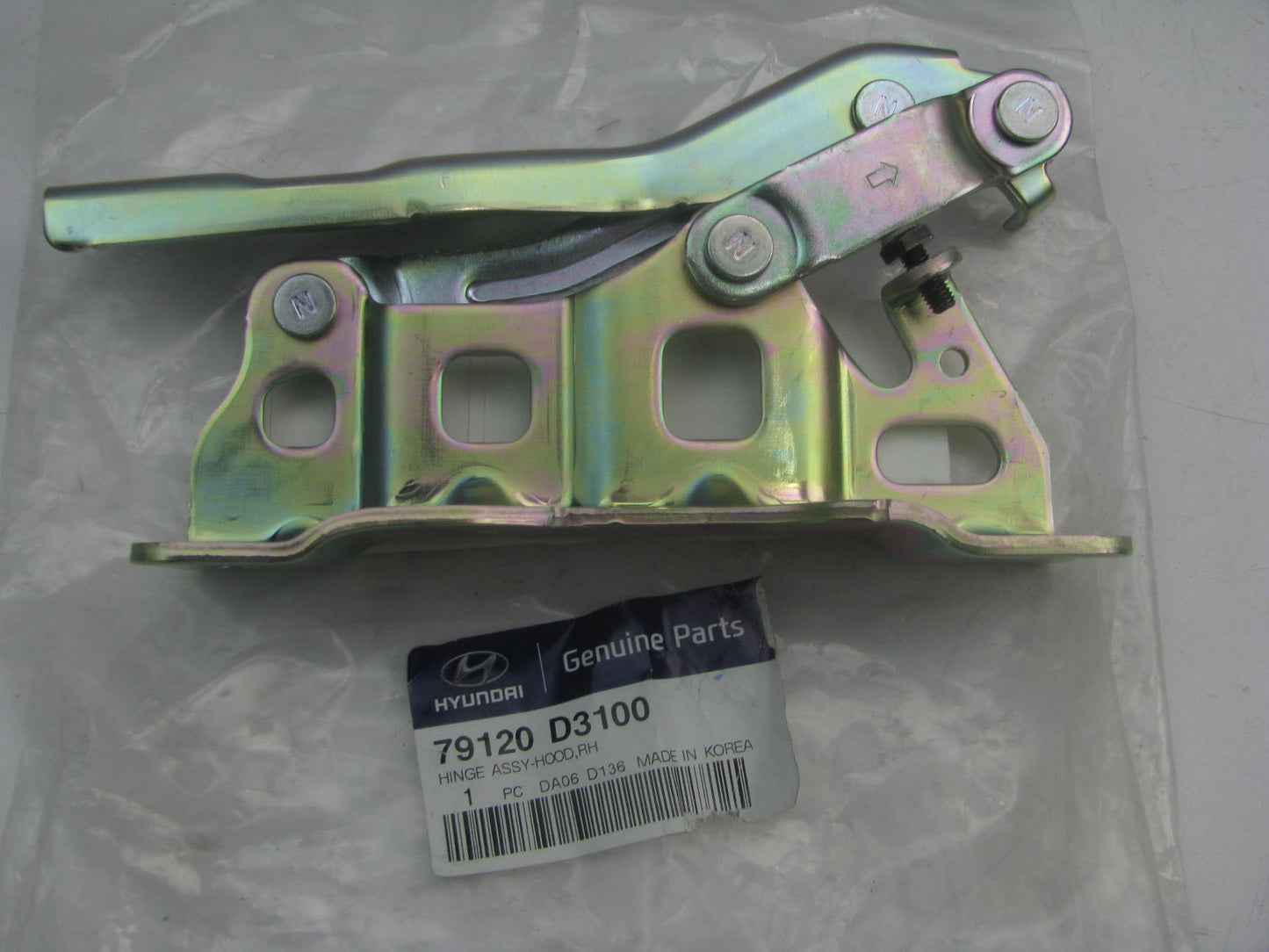 NEW - OEM 79120D3100 Right Hood Hinge For 2016-2020 Hyundai Tucson