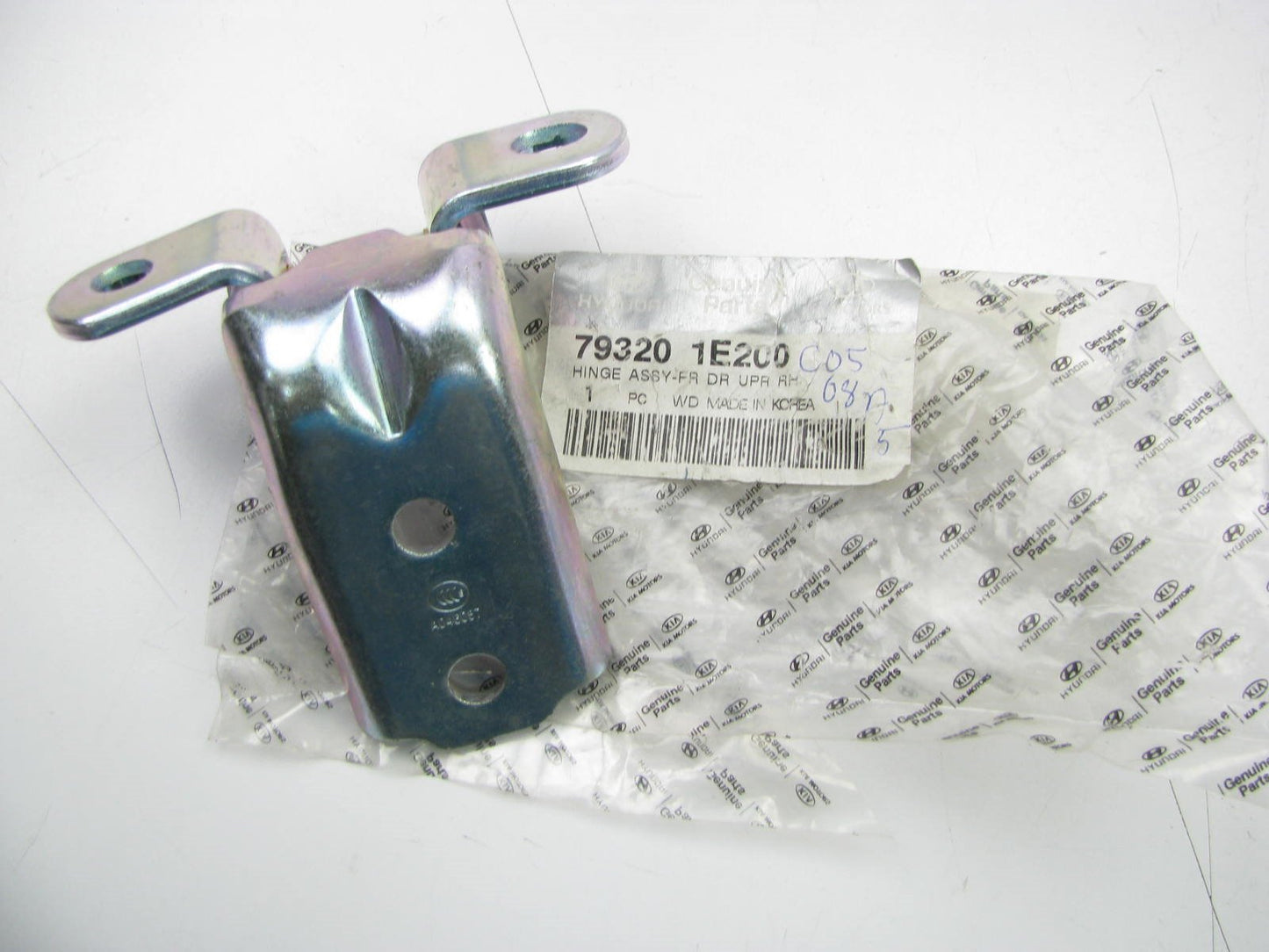 NEW - OEM Front Right Side Upper Door Hinge For 06-11 Hyundai Accent 793201E200