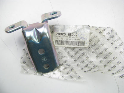 NEW - OEM Front Right Side Upper Door Hinge For 06-11 Hyundai Accent 793201E200