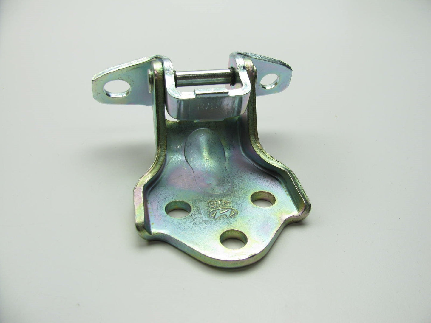 NEW - OEM GENUINE Front Right Door Hinge For 2001-2006 Hyundai Santa Fe