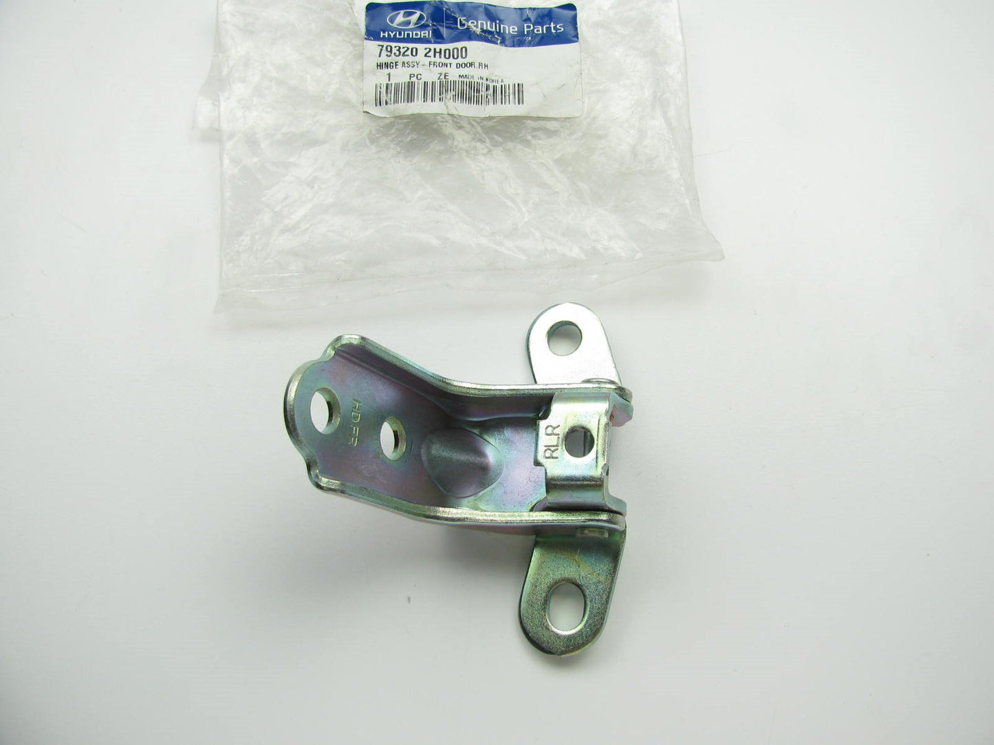 New Front Lower Right (Passengers Side) Door Hinge OEM For Hyundai 793202H000