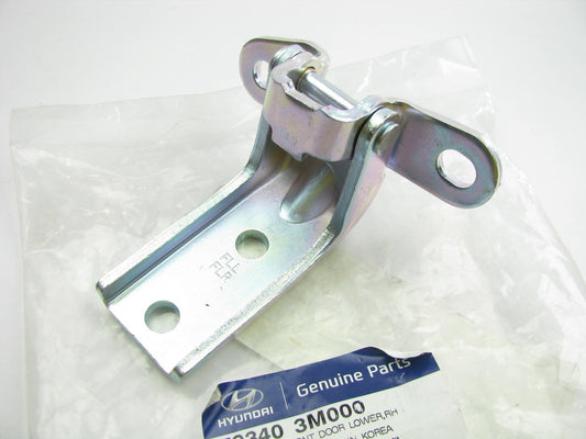 NEW - OEM Front Right Lower Door Hinge For 2008-16 Genesis 17-19 G80 793403M000