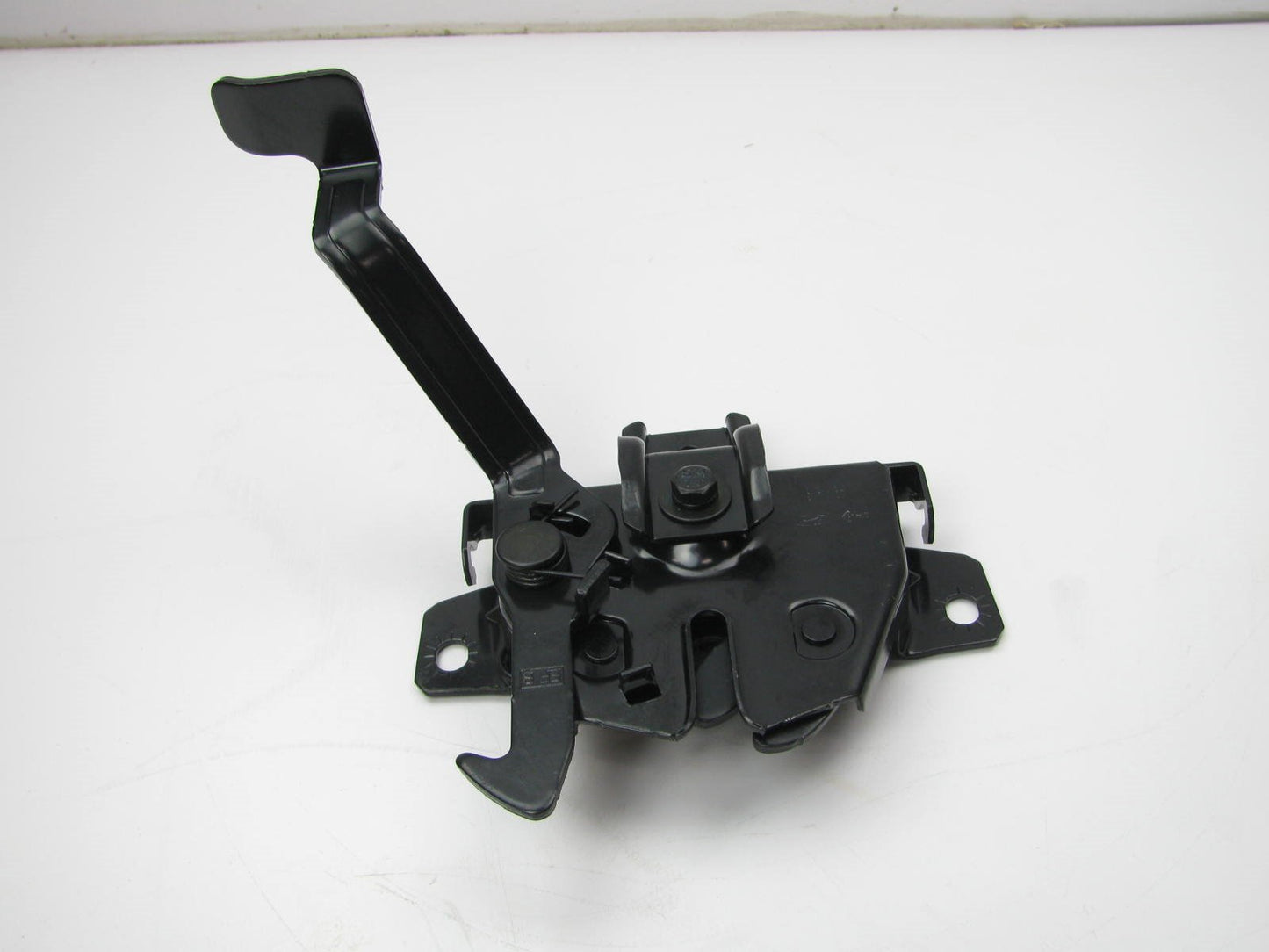 NEW - OEM 811303D000 Hood Lock Latch For 2002-2005 Hyundai Sonata