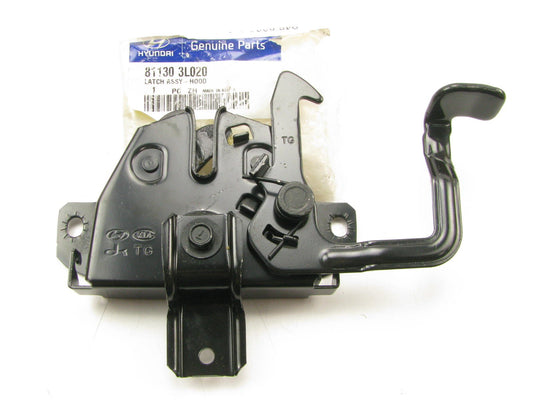 NEW GENUINE Hood Latch Lock OEM For 2010-2011 Hyundai Azera 811303L020