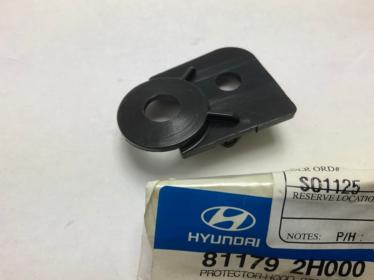 NEW - OEM 811792H000 Hood Stay Rod Protector For 2006-2010 Hyundai Elantra
