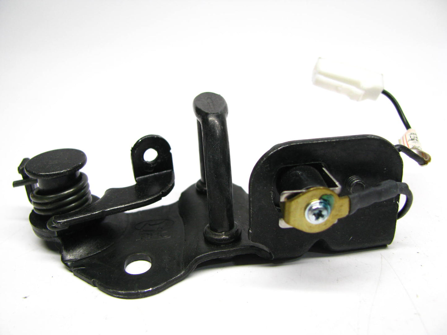 NEW - OEM 8121039500 Trunk Striker Assembly For 00-01 Hyundai XG300 02-05 XG350