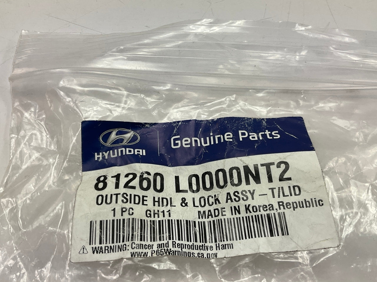 Rear Trunk Lid Release Switch With *H* Logo OEM For 2020-22 Sonata 81260L0000NT2