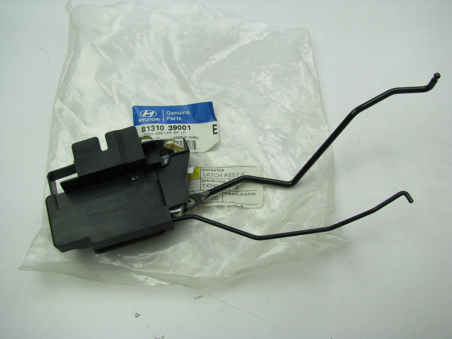 NEW OEM GENUINE Front Left Drivers Side Door Lock Latch For 01-05 Hyundai XG350