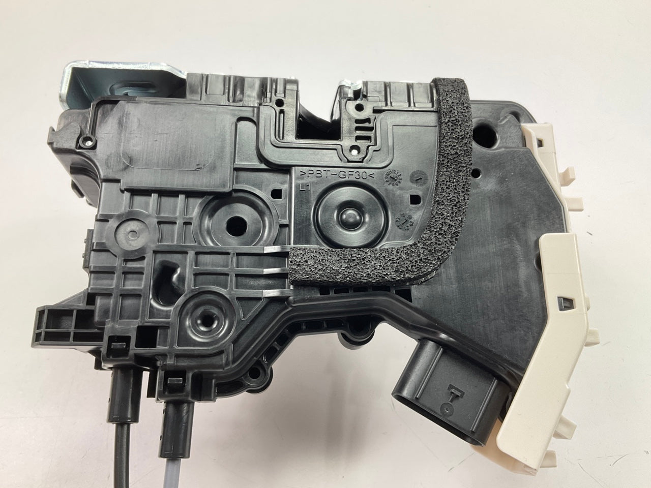 NEW - OEM 81310J3001 Front Left Door Lock Actuator For 2019-21 Hyundai Veloster