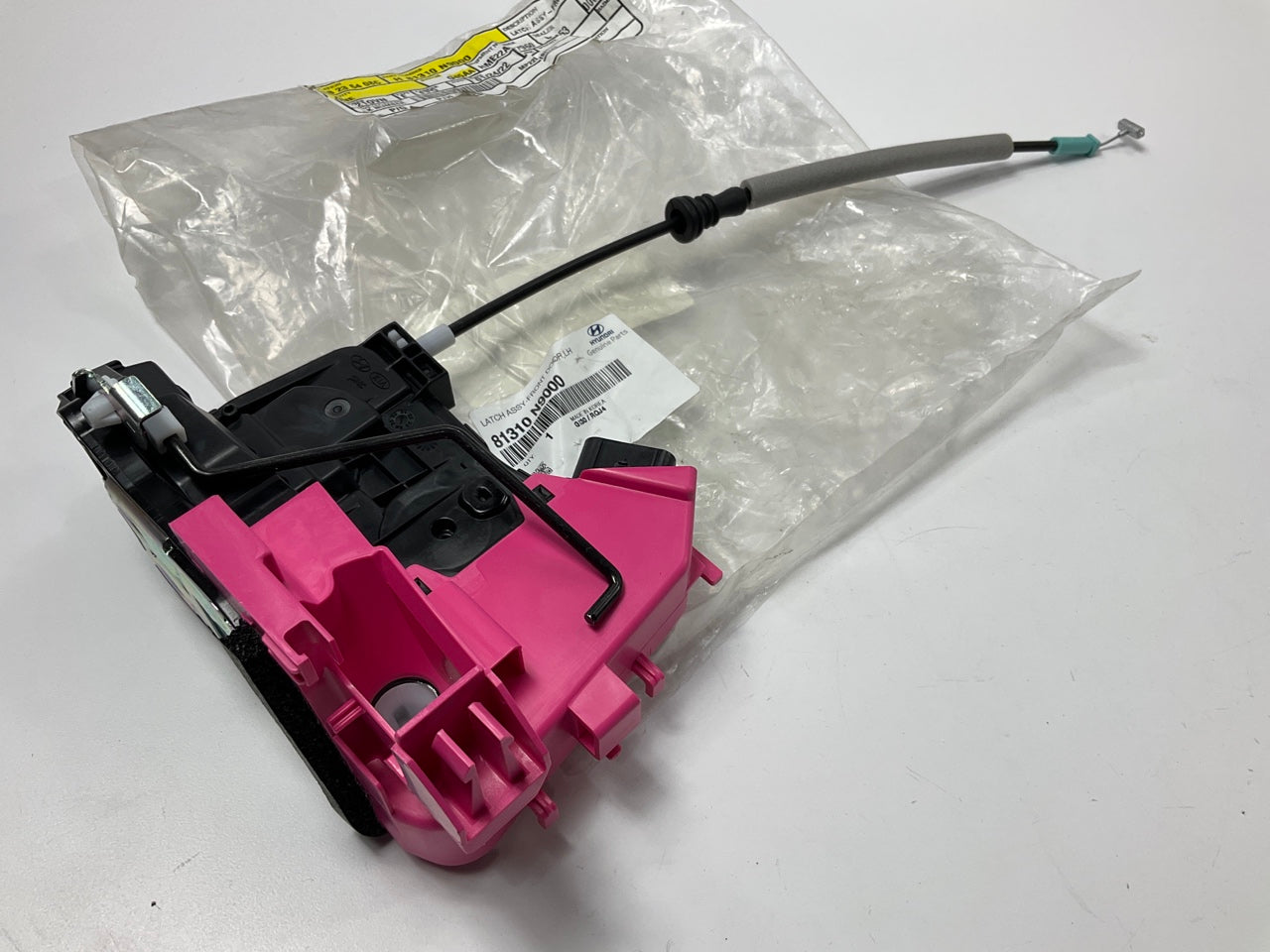NEW Door Latch Lock Motor Actuator Front Left Driver For 22-24 Tucson 81310N9000