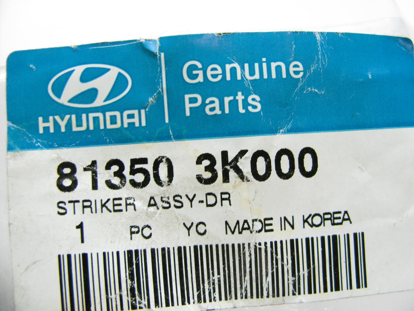 NEW GENUINE Front Door Lock Striker Plate OEM For Hyundai 813503K000