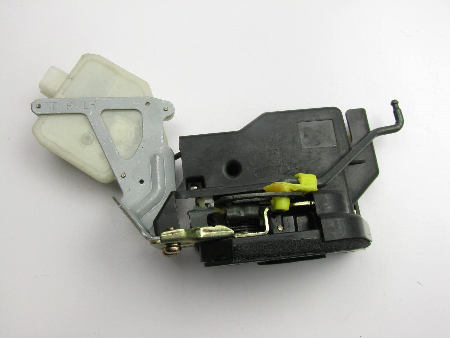 NEW 81410-2D010 REAR LEFT Door Latch W/O ANTI-THEFT For 2001-2004 Hyundai Accent