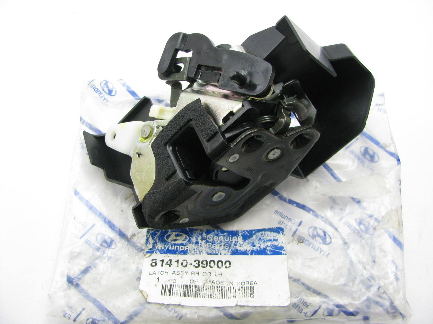 NEW GENUINE REAR LEFT Door Lock Latch Actuator OEM For 2001 XG300, 2002-05 XG350
