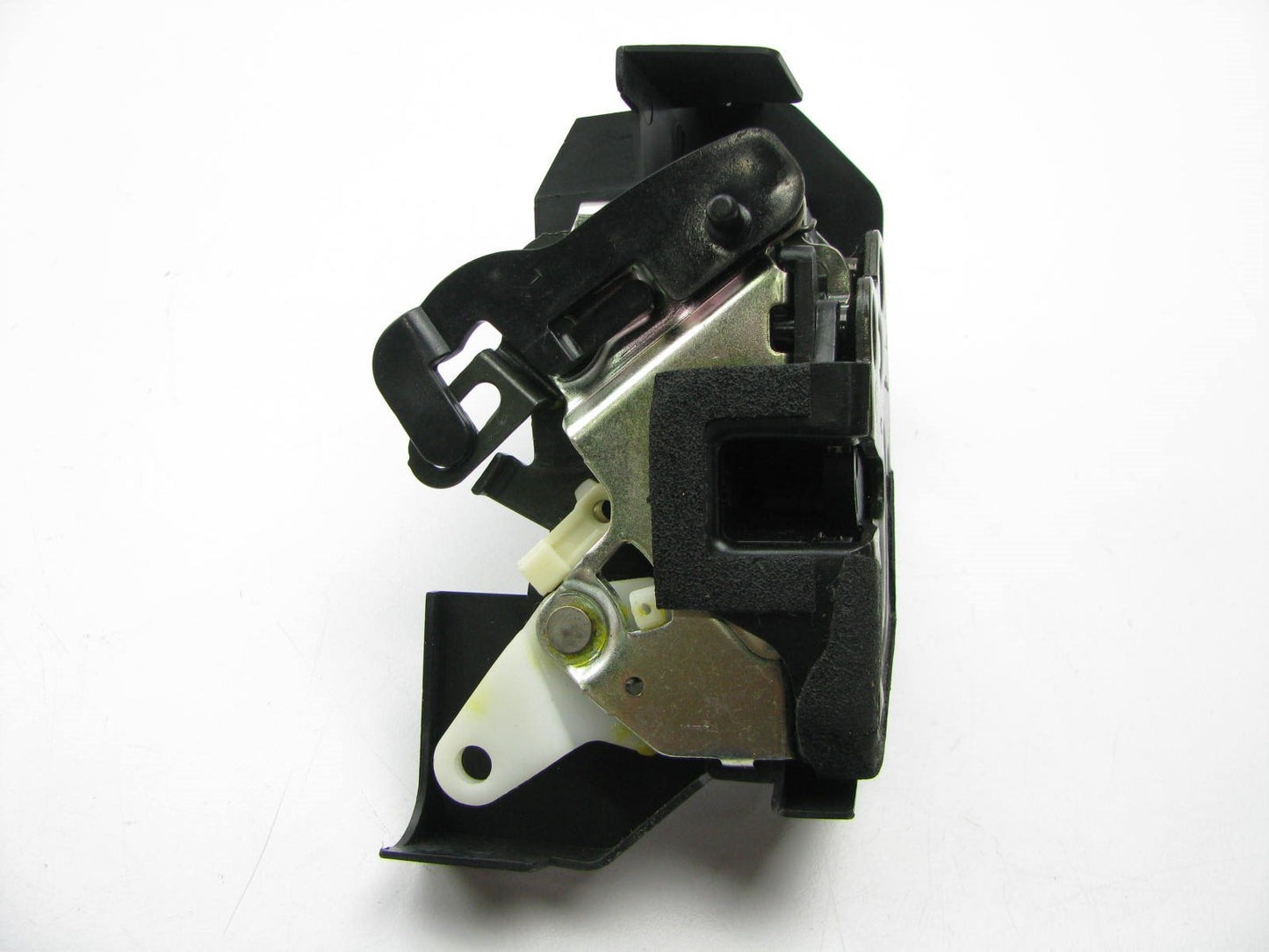 NEW GENUINE REAR LEFT Door Lock Latch Actuator OEM For 2001 XG300, 2002-05 XG350