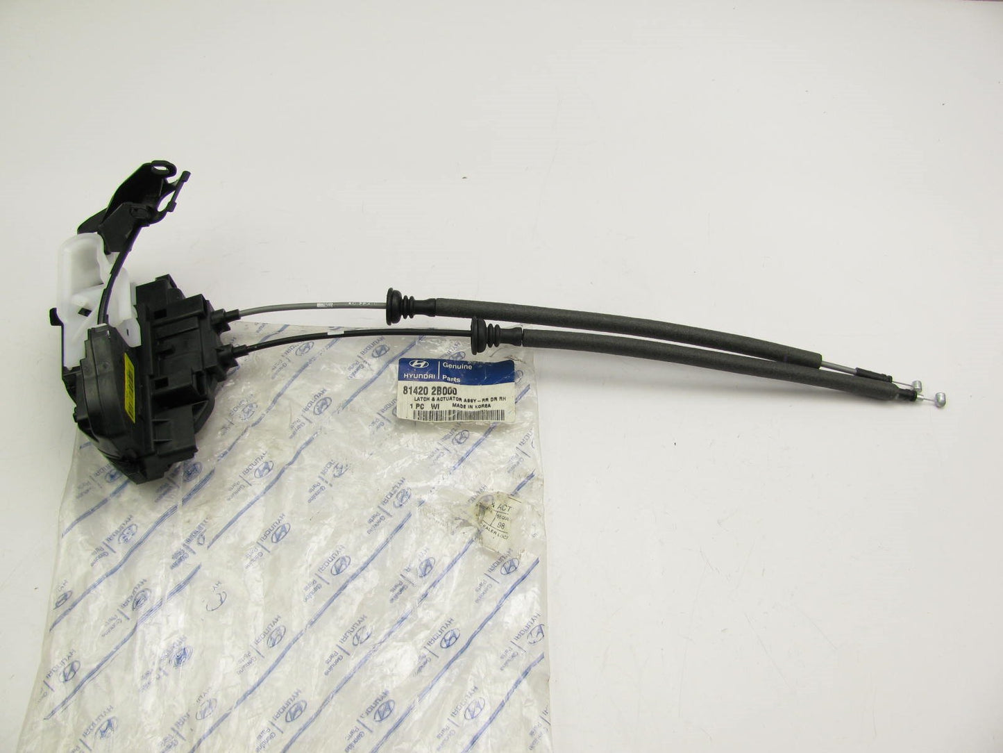NEW - OEM 814202B000 REAR RIGHT Door Lock Latch Actuator For 2006-2009 Santa Fe