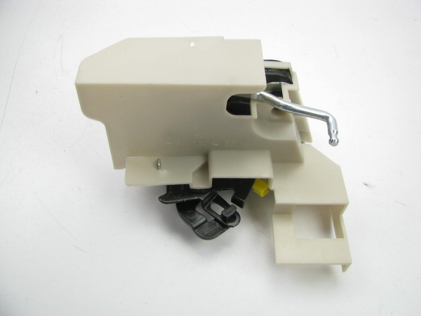 NEW - OEM Rear Right Side Door Lock Latch For 99-05 Hyundai Sonata 8142038000