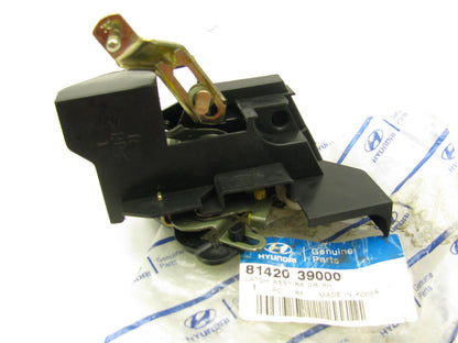 NEW REAR RIGHT Door Lock Latch Actuator OEM For 01 XG300, 02-05 XG350 8142039000