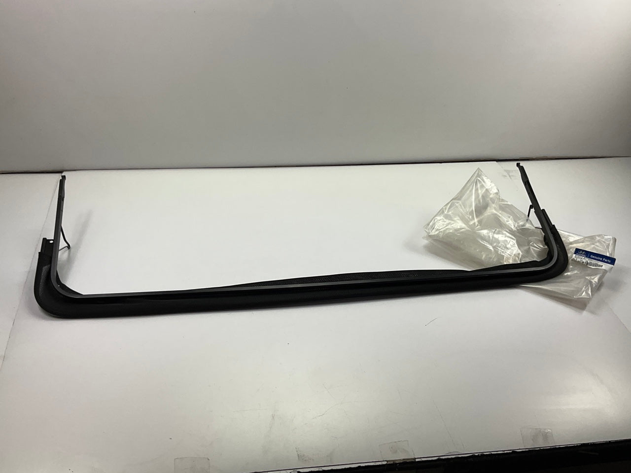 Panoramaroof Panoramic Sunroof Deflector Shield OEM For Genesis, G80 81611B1000