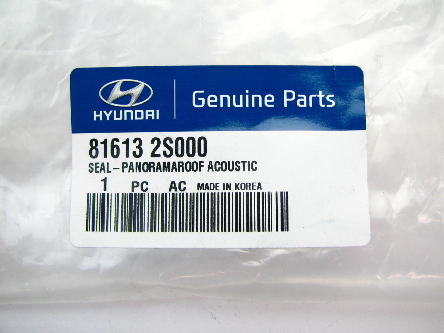 NEW - OEM GENUINE Sunroof Panel Front Weatherstip Seal For 10-15 Hyundai Tucson