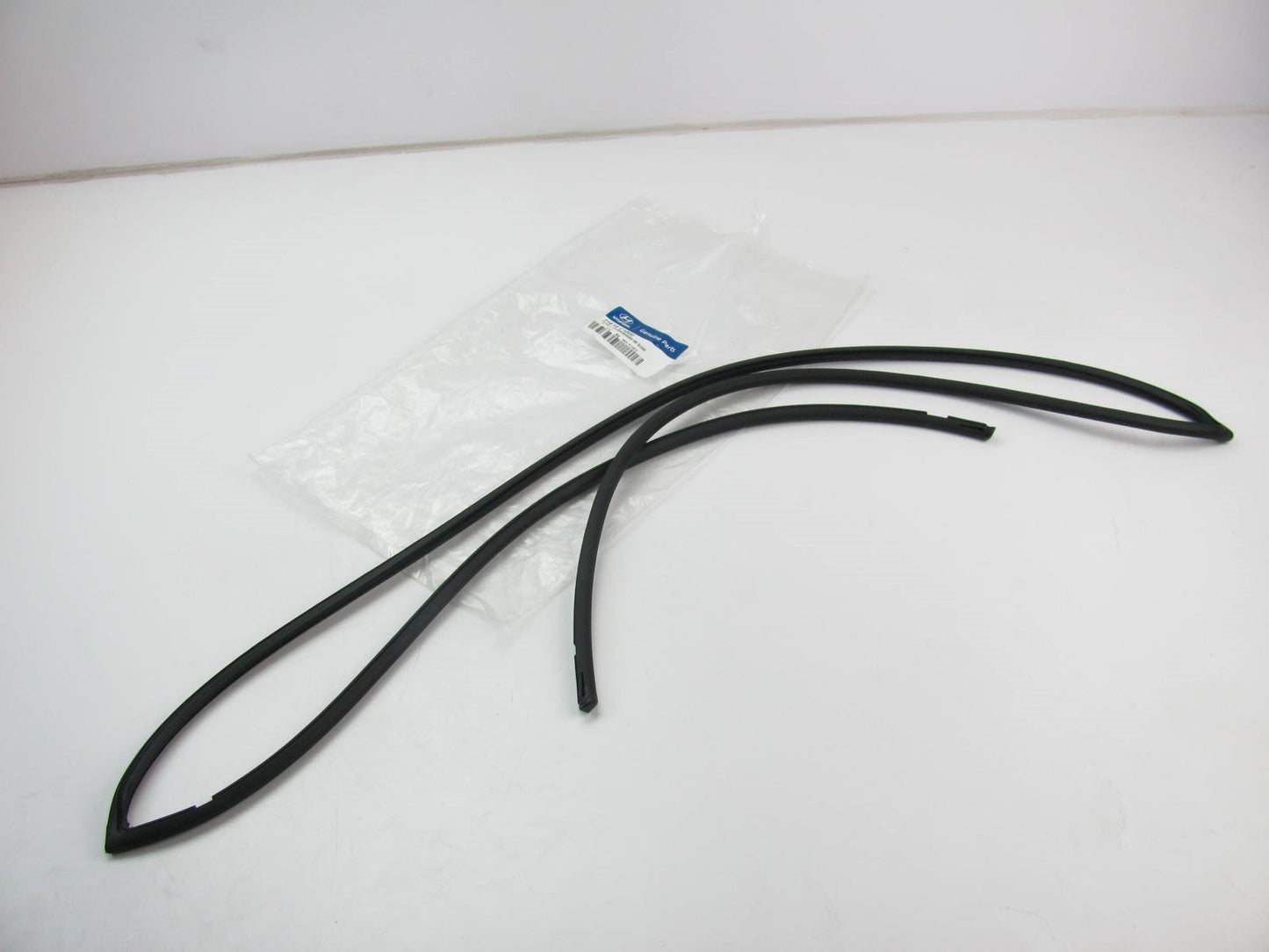 NEW GENUINE Rear Panorama Sunroof Glass Weatherstrip Seal OEM 2015-2019 Sonata