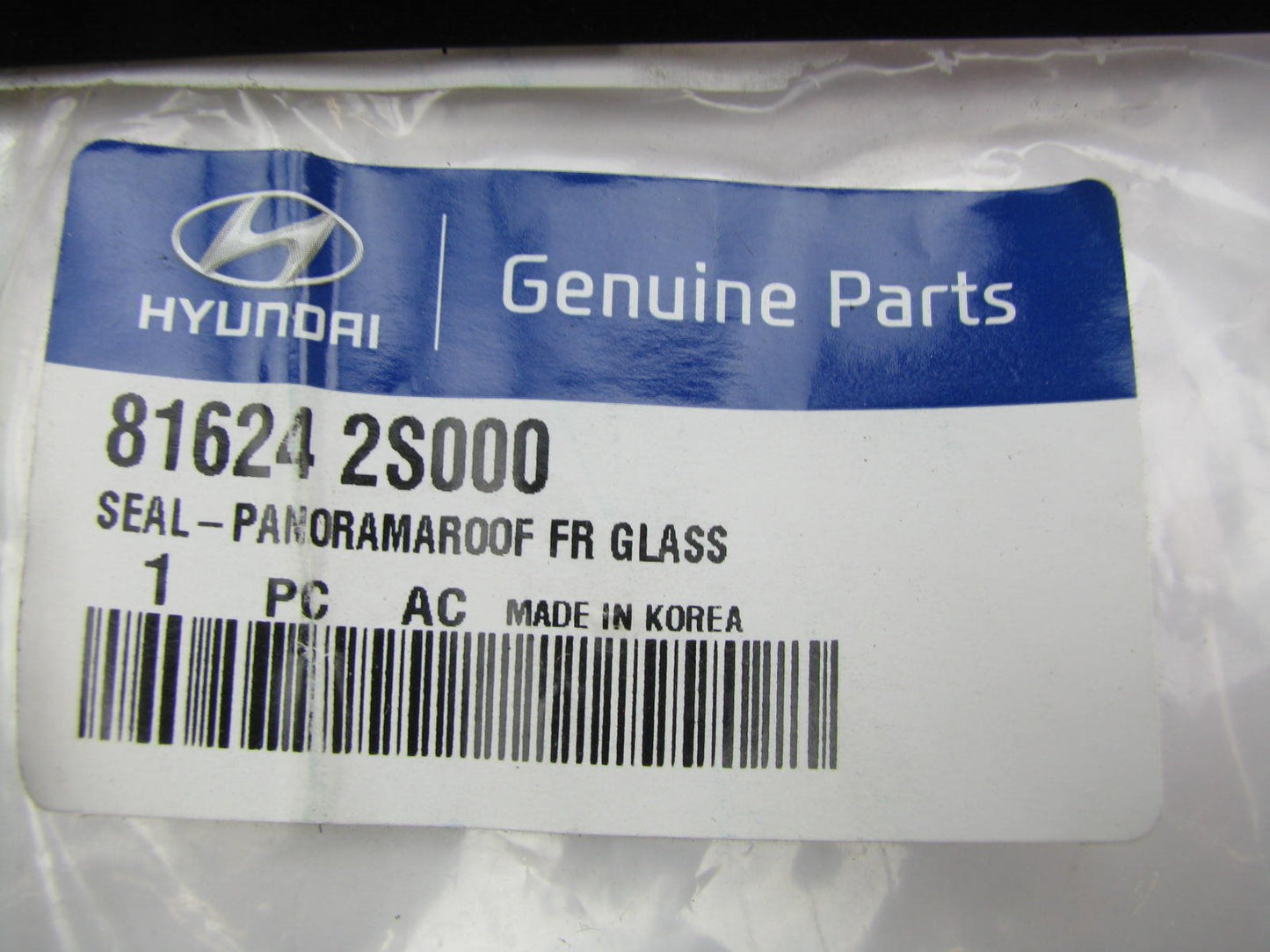 NEW - OEM Front Panorama Sunroof Seal For 2010-2014 Hyundai Tucson 816242S000
