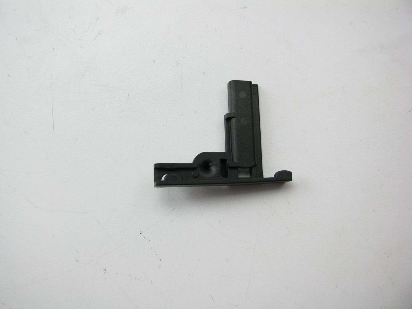 NEW - OEM Right Side Sunroof Shoe Bracket For 2013-2014 Elantra GT 81634A5000