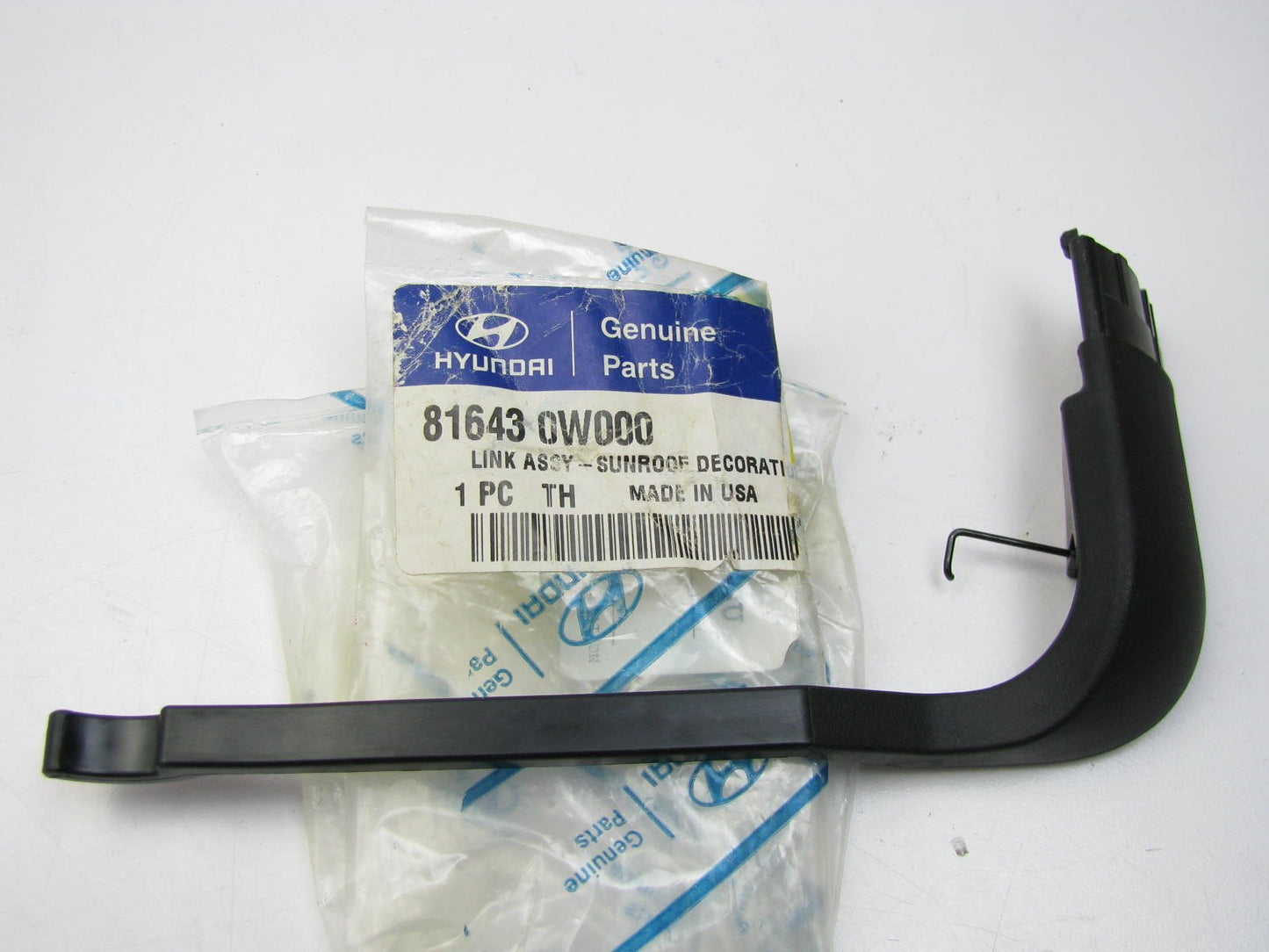 NEW Right Outer Side Sunroof Air Deflector OEM For 07-12 Santa Fe 81643 0W000