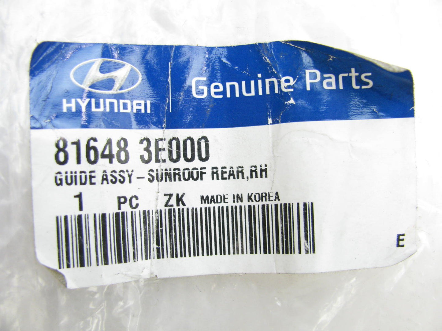 NEW GENUINE OEM Rear Right Side Sunroof Guide Rail For Hyundai 816483E000