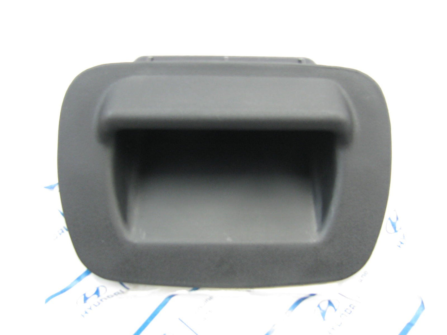 New Trunk Lid Pull Handle OEM For 2009-14 Genesis, 2011-14 Equus, 2007-08 Sonata