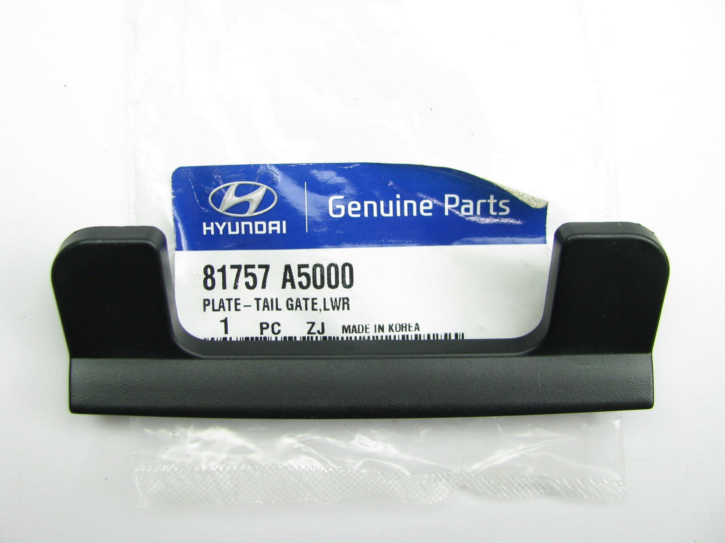 New Lower Tail Lift Gate Trim Cover OEM For 13-14 Hyundai Elantra GT 81757A5000