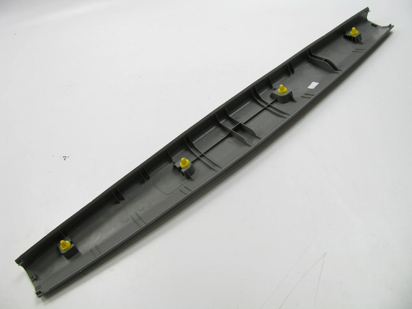 NEW GENUINE Upper Tailgate Hatch GRAY Trim Panel OEM For 06-08 Entourage
