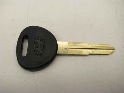Genuine UNCUT Key Blank OEM For 1995-1999 Hyundai Accent 8199622000