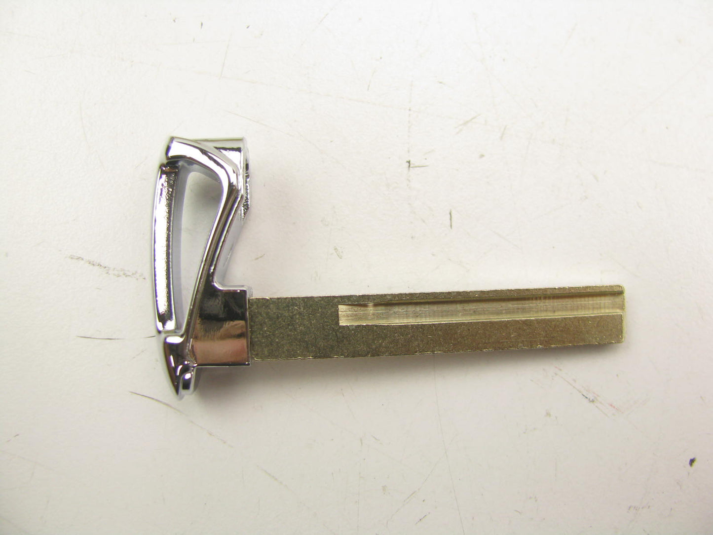 NEW - OEM Genuine UNCUT Key Blank Fob Transmitter Insert For 2013-2018 Santa Fe