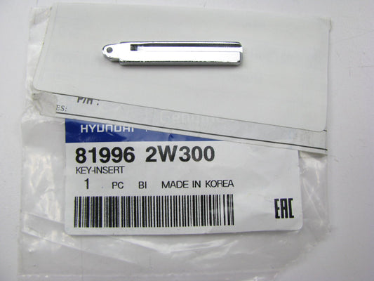 NEW - OEM Keyless Entry Remote Fob UNCUT Key Blank Insert For 16-19 Santa Fe