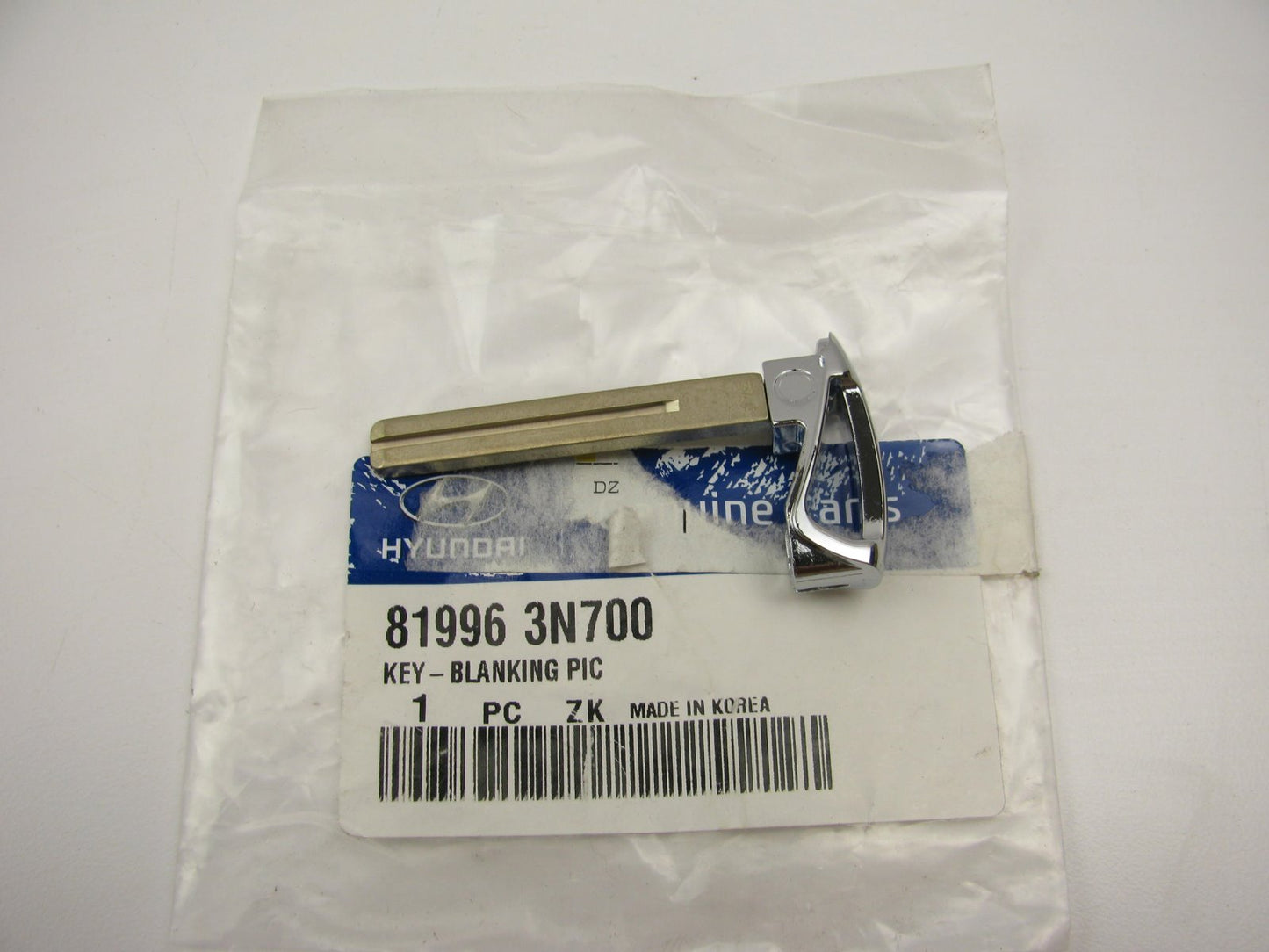 UN-CUT 819963N700 Key Blank (Smart Key Insert) For 2013-up Hyundai Equus
