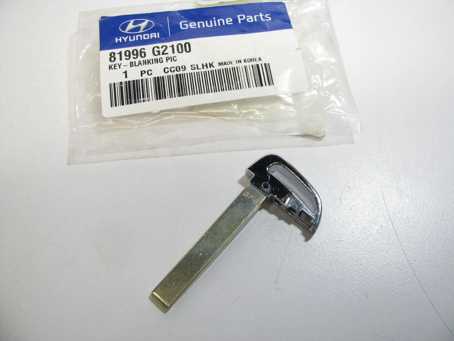 NEW - OEM 81996G2100 Smart Key Ignition Key Blank For 2017-2022 Hyundai Ioniq