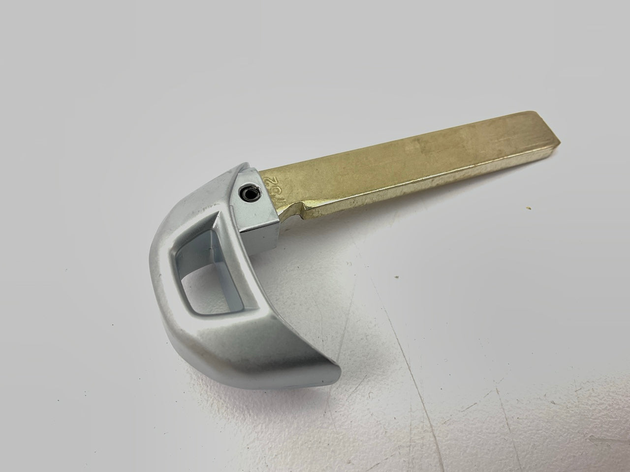 NEW - OEM 81996J9020 Smart Key FOB Insert Blade Blank For Hyundai