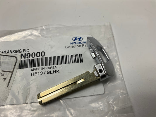 NEW Key Fob Remote Key Blank (Uncut) OEM For 22-24 Hyundai Santa Cruz 81996N9000